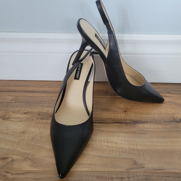 Nine West "New" Ladies Black Leather Slingback Pump, Size 10 - Picture 4 of 8